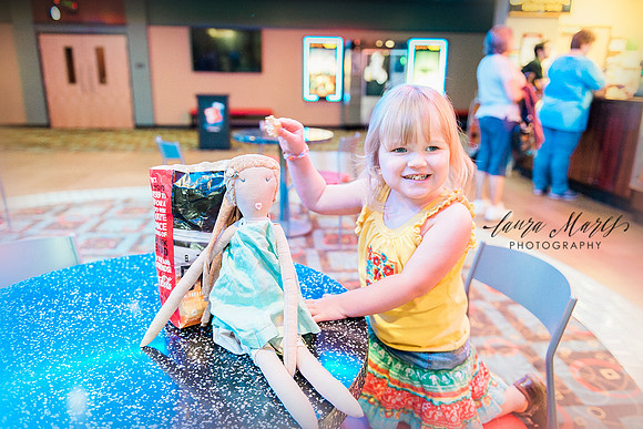 Laura-Mares-Photography-Pittsburgh-Child-Photographer-Tutu 14 wm